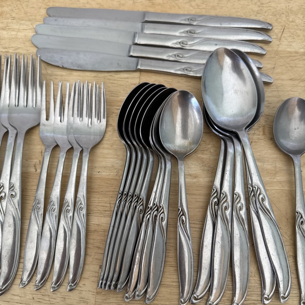 Flatware Set MCM Vintage Stainless Japan Swirl Handle Lot Of 31